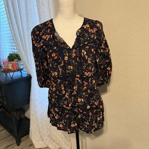 Old Navy Blue Floral Blouse Women’s Size Medium Tall